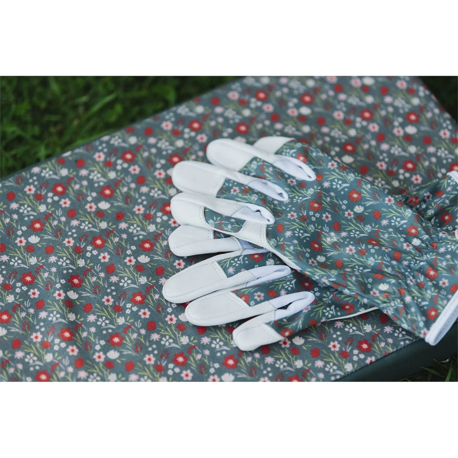 Westland Premium Leather Gloves Flower - Medium 3 Westland Premium Leather Gloves Flower - Medium - Image 3