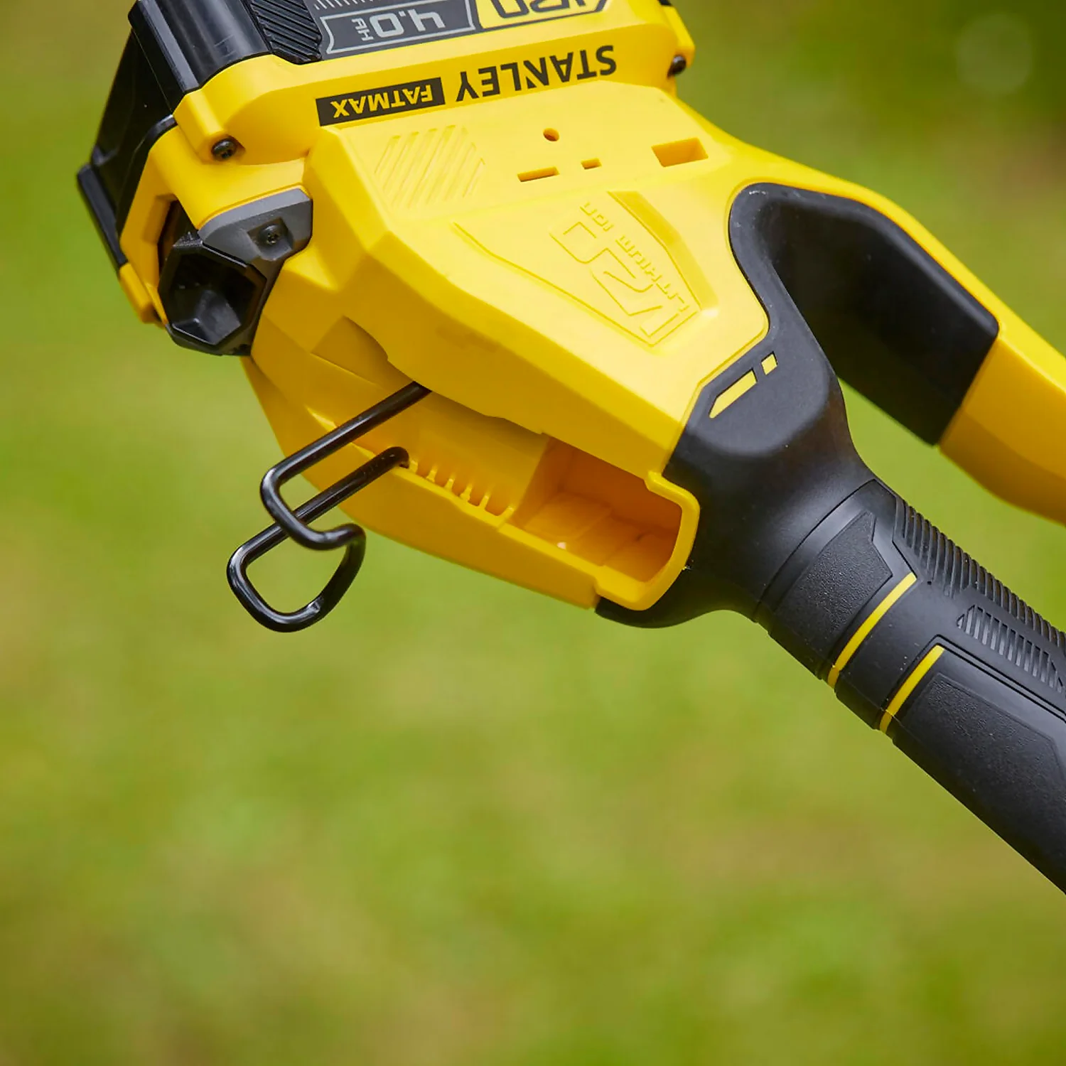 STANLEY FATMAX V20 18V Cordless 20Cm Pole Pruner (Sfmcps620M1-Gb) 6 STANLEY FATMAX V20 18V Cordless 20Cm Pole Pruner (Sfmcps620M1-Gb) - Image 6