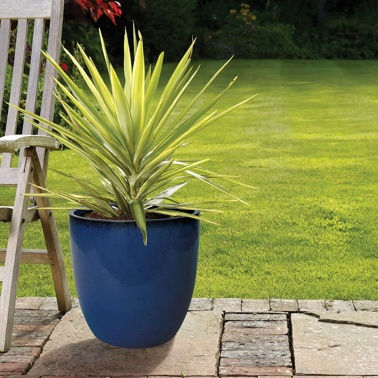 Chiswick Egg Imperial Terracotta Pot In Blue - 27cm 2 Chiswick Egg Imperial Terracotta Pot In Blue - 27cm - Image 2