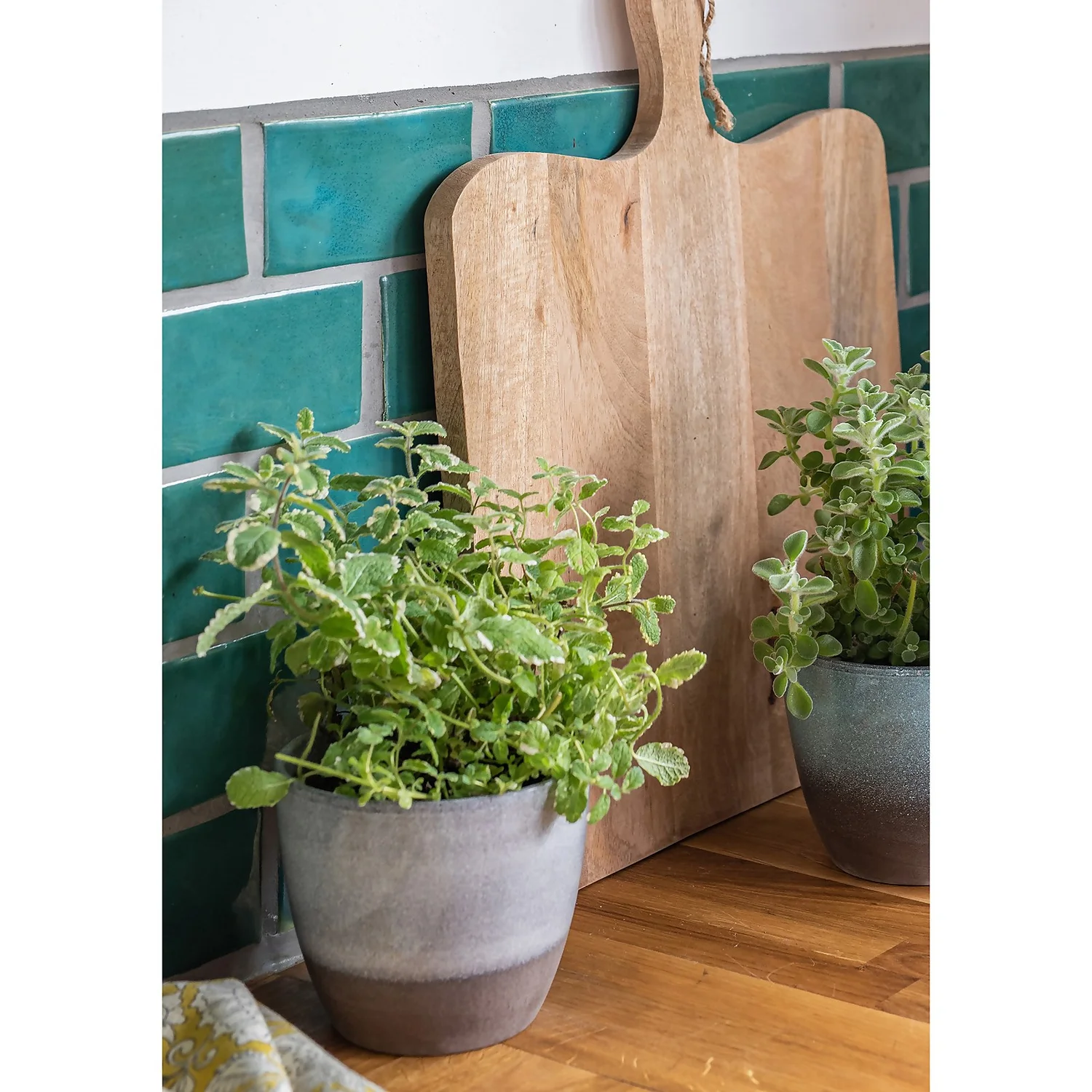 Hampton Moon Ceramic Pot - 14cm 2 Hampton Moon Ceramic Pot - 14cm - Image 2