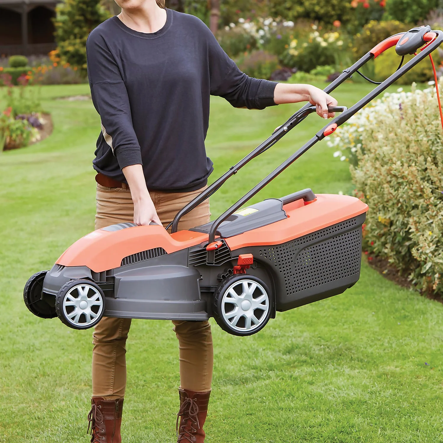 Flymo 1500W Speedi Mo 360C Electric Lawn Mower - 36cm 4 Flymo 1500W Speedi Mo 360C Electric Lawn Mower - 36cm - Image 4